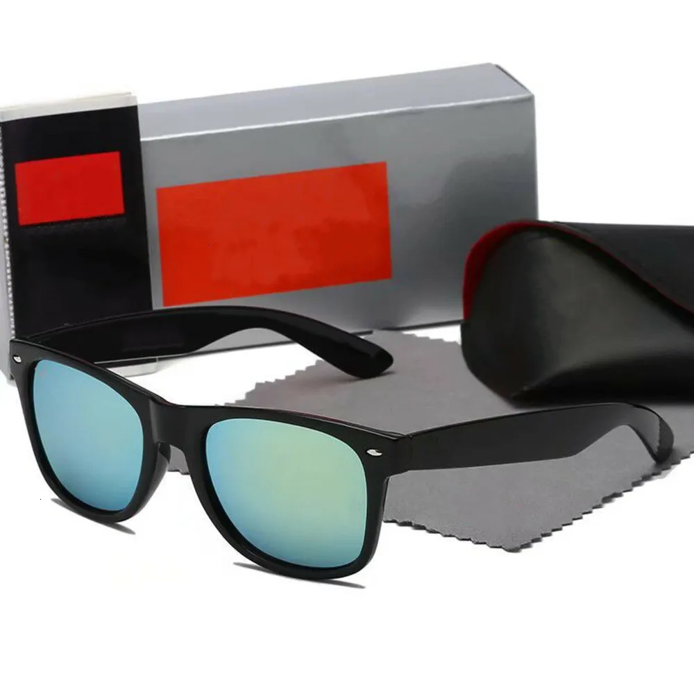 ご購入特典つき 高品質の卸売サングラスヨーロッパとアメリカのレトロな漫画のキャラクターサングラスメーカーの直接販売 楽ギフ 包装 Vtech Computer Com