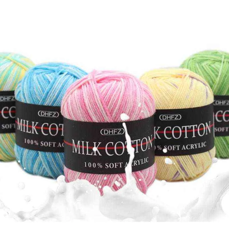 1 PC Hot Hurtownie 50 G / Ball Kolorowe Sekcja Barwiasta Przędza Wełna Baby Mleko Bawełna 100% Miękka przędza akrylowa do ręki Knitting Crochet FZ15 Y211129