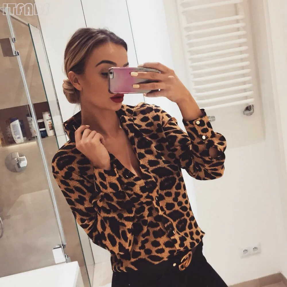 Camicetta da donna Top con stampa leopardata Manica lunga scollo a V Camicia con stampa pelle di serpente Streetwear Donna Autunno Camicette e top larghi da donna X0521