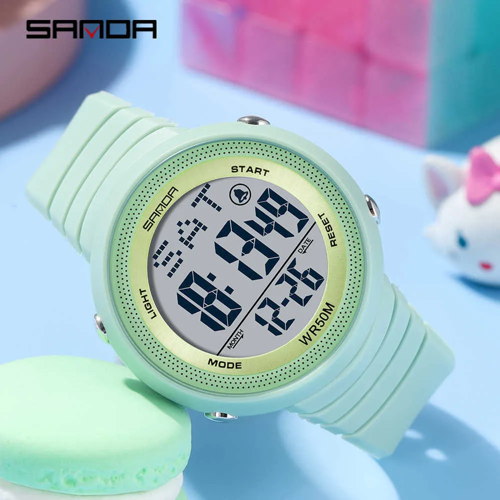 Sanda Fashion Outdoor Sport Watch Mężczyźni Wielofunkcyjne Zegarki Budzik Clock Chrono 5bar Wodoodporna LED Zegarek Digital Reloj Hombre G1022