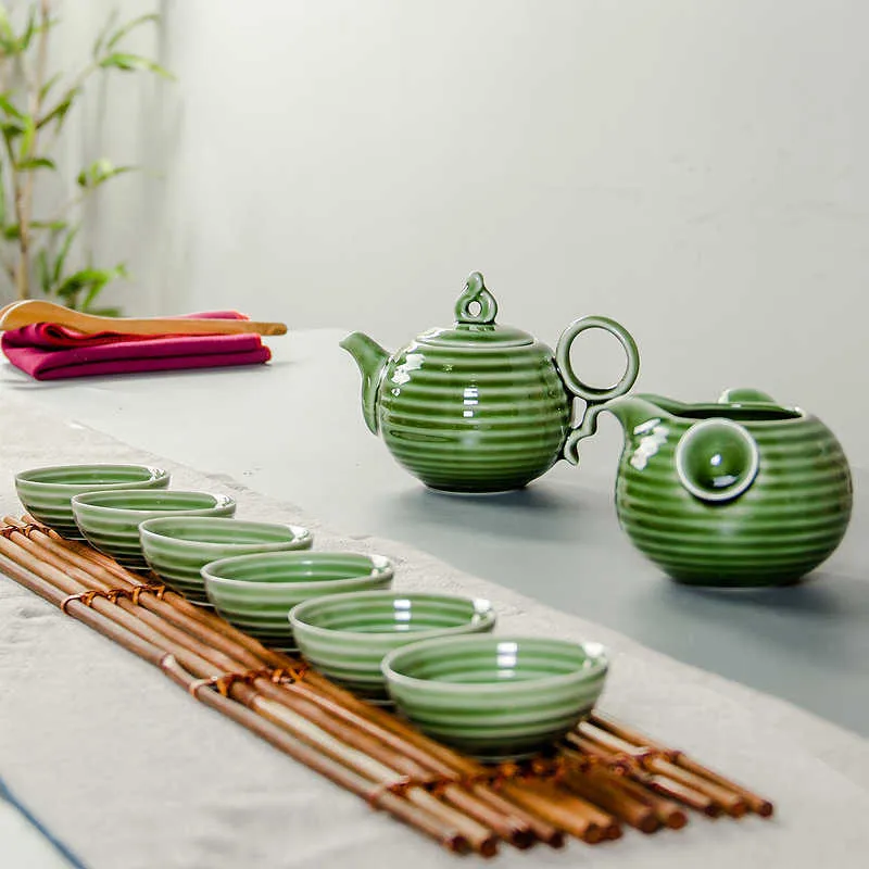 Drinkware Chiny Porcelanowe zestawy herbaty Lohan Kung Fu Chiński Celadon Ware Teaset 1 Teapot 6teaCup 1 Fair Cup B010