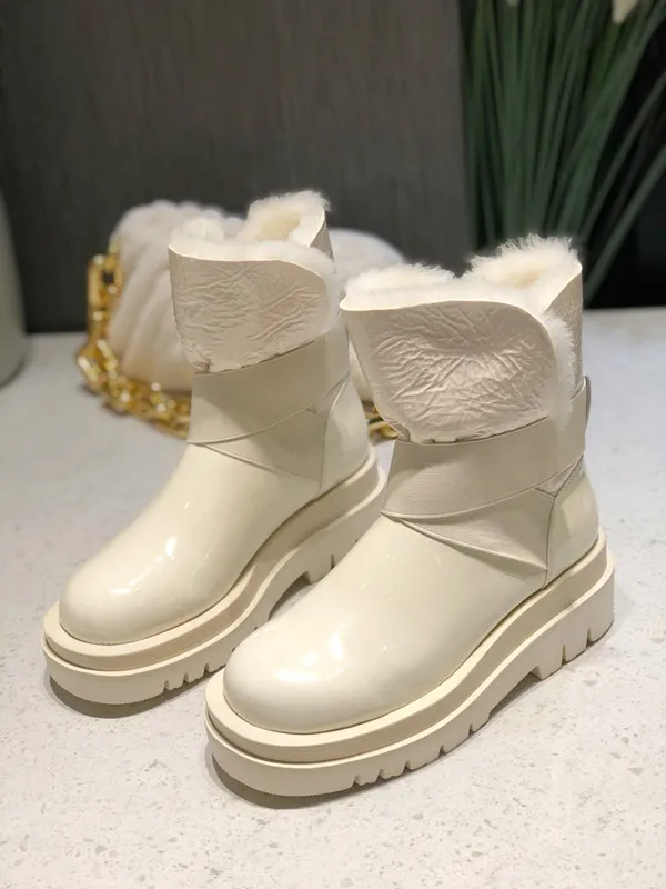 2022 fashion ladies boots winter warm boots fur one thick-soled non-slip boots outdoor snow shoes eversion hair factory production price discount size 35-40