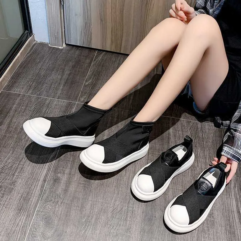Kadın Platform Ayakkabıları Moda Sneakers Rahat Ayakkabılar Kadın Loafer'lar Klasikleri Stil Bayanlar Slip-On Düz Kadın Paten Ayakkabı Promosyon Y0907
