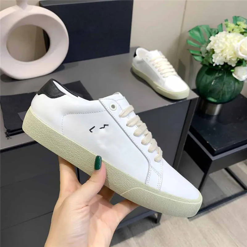 Tasarımcı Lüks Kanvas Mahkeme Klasik SL/06 Sıkıntılı Ayakkabı 2021SS İşlemeli Logo Signature Kutulu Düşük Top Deri Sneakers