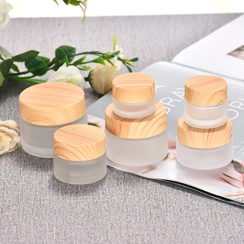 Bouteille de crème d'emballage de cosmétiques en verre dépoli de qualité supérieure 5 ml 10 ml 15 ml 30 ml 50 ml 100 ml Pots cosmétiques avec bouchon à grain de bois - Caché Pea339j