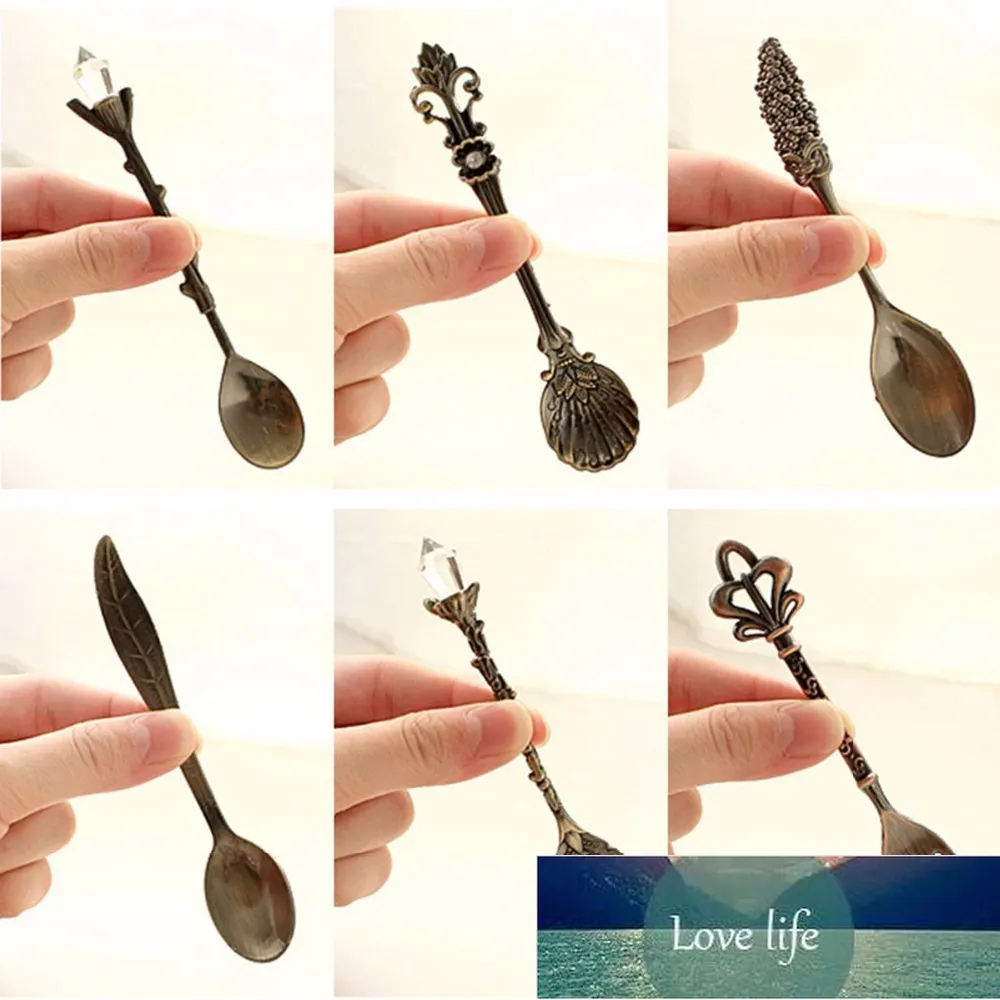 6st mini kunglig stil skedar gafflar vintage metall snidad kaffe frukt efterrätt bestick gaffel te glass sked kök bestick fabrik pris expert design