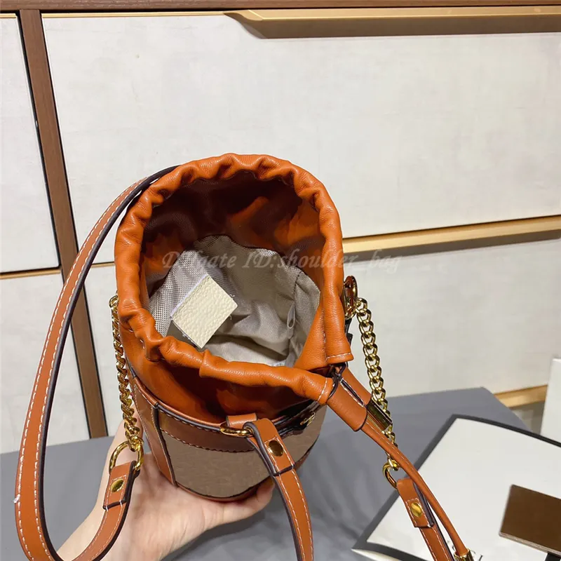 2021 Luxurys Designers Women 1995 Shoulder Horsebit Bucket Bag Handbags Crossbody Tote Clutch Chain Shopping Evening Bags Handbag Purses Wallets Totes Backpack