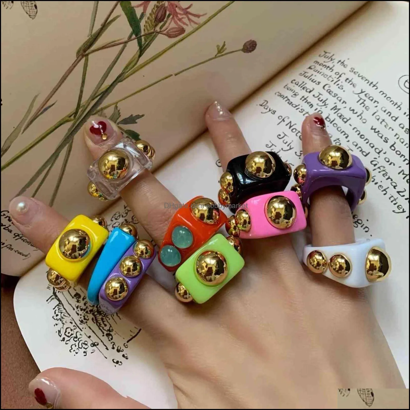 Aomu pcsset Korea Chic Colorful Transparent Resin Acrylic Rings Morandi Color Light Women Party Jewelry Set