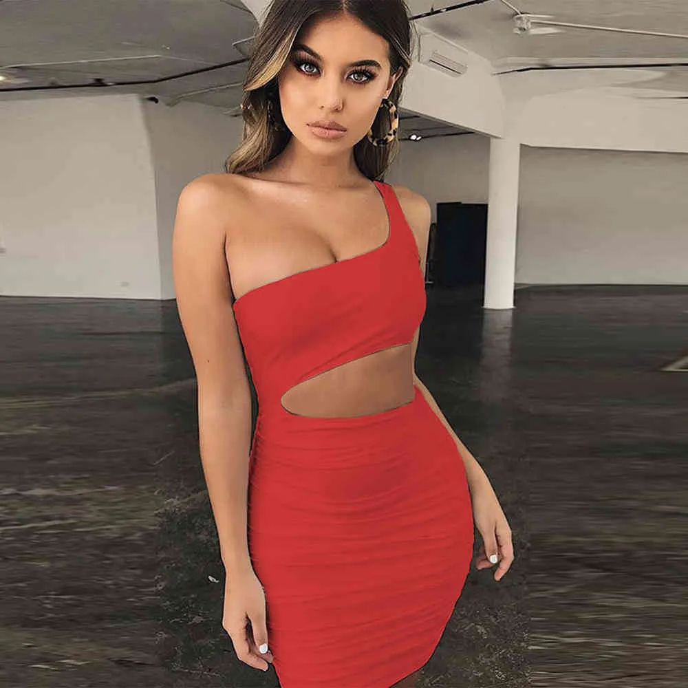 Sexy One Shoulder Hollow Out Package Hip Mini Dress Women Sleeveless Backless Pleated Bodycon Dress Ladies Party Vestidos Summer 210507
