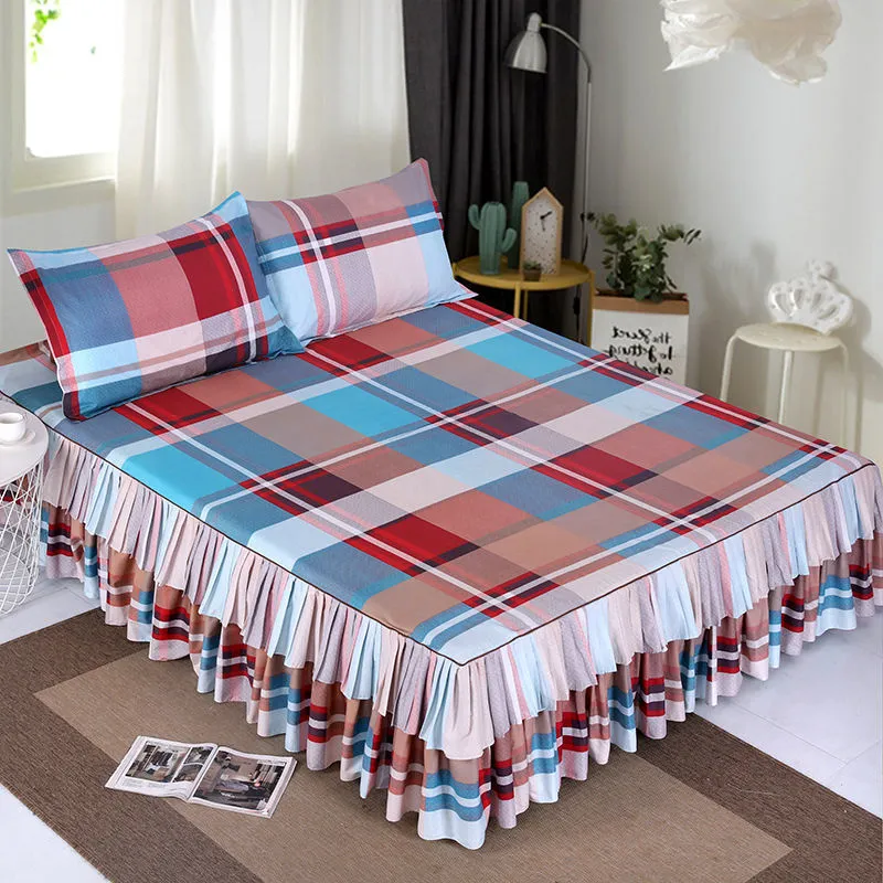 Patterned queen bed skirt top