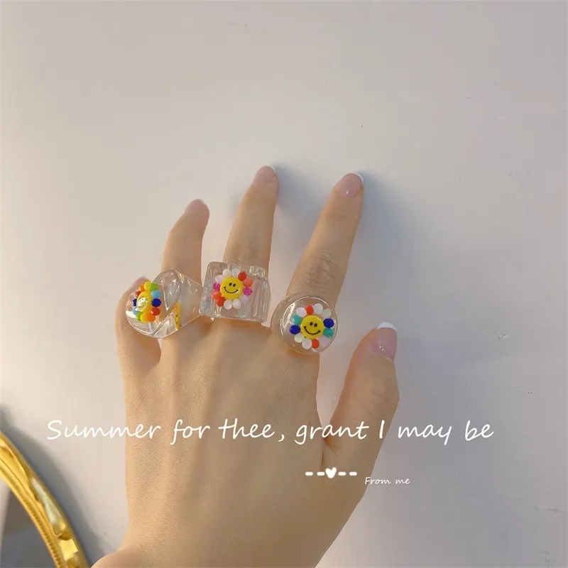 10st Koreanska Färgglada transparenta hartsbeador Sunflower Heart Round Rings 2021 för kvinnor sommarfest smycken gåvor