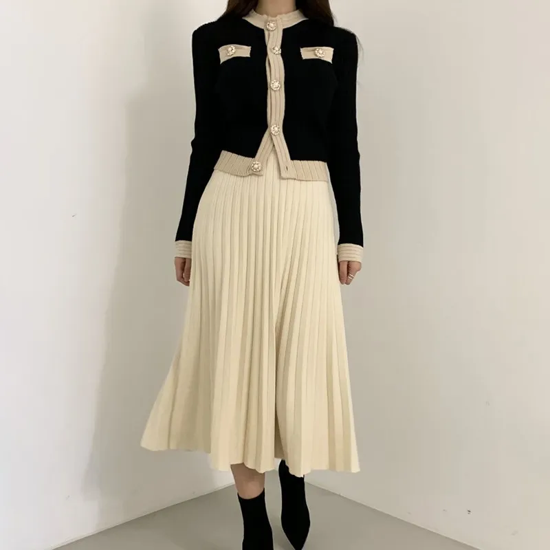 Vintage damstickad 2-delad kjolkostymset Dam enkelknäppta pärlknappar Cardigan + veckad långdräkt 210428