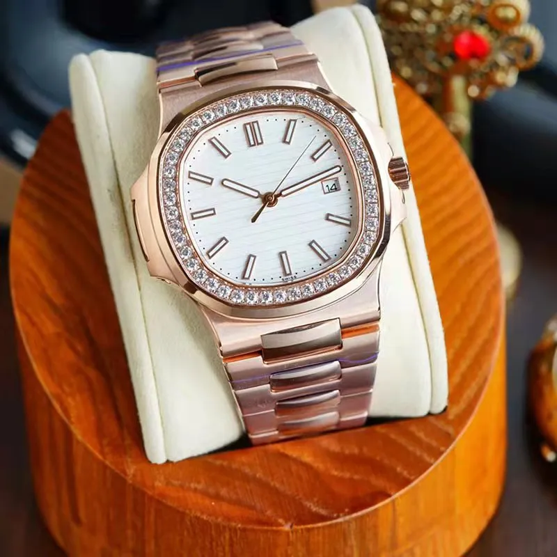 Zakelijke herenhorloges Automatisch mechanisch horloge Diamond Bezel Modehorloge Saffierspiegel Waterdicht Horloges Cadeau voor mannen 40 mm