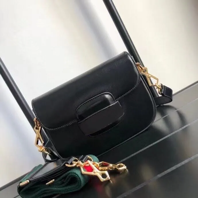 Why the Box Bag Is Your Must-Have Accessory for Fall | Allure