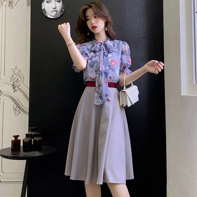 summer office women's two piece retro printed short sleeve bowknot shirt + Hight waist knee lenght Office Skirt Set 210514