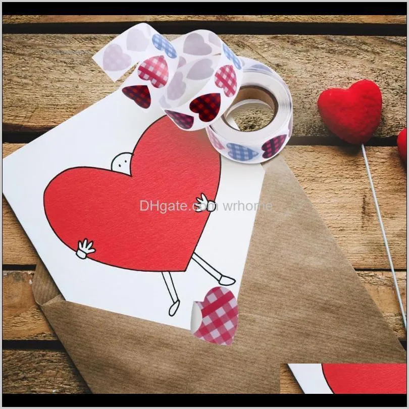 1 Roll Heart Shaped Self-adhesive Label Stickers Valentine`s Day Stickers