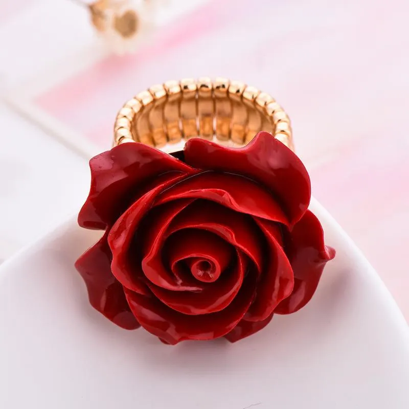 Pierścionki klastra czerwona róża stopu pierścień kobieta mężczyzna 2021 Korea mody akcesoria bankiet biżuteria prezent dziewczyna