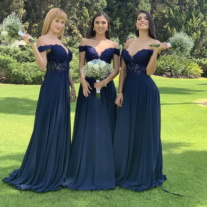 Navy Blue Off Shoulder Bridesmaid Dress Vintage A Line Lace Spring Summer Garden Maid of Honor Gown Wedding Guest Skräddare Made Plus Storlek Tillgänglig