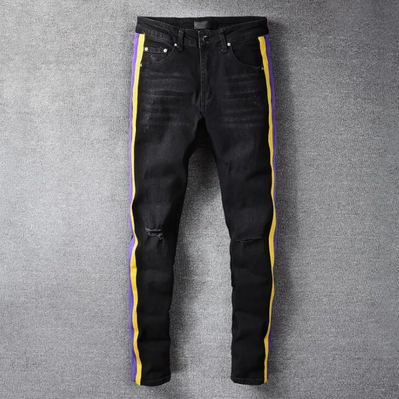 Żółte purpurowe paski dżinsy męskie czarne szczupły zgrywanie mody streetwear spodnie casual hip hop taniec cztery sezon pant