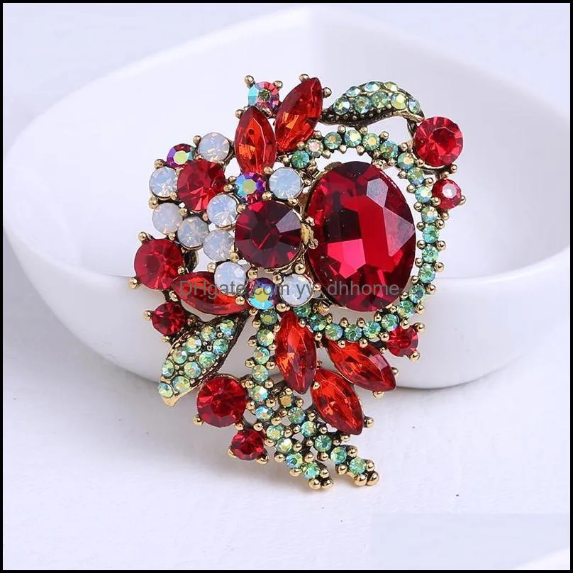 Pins, Brooches High-Quality Exquisite Rhinestone Glass Brooch Banquet Dress Accessories Fashion Superstar With Clothing