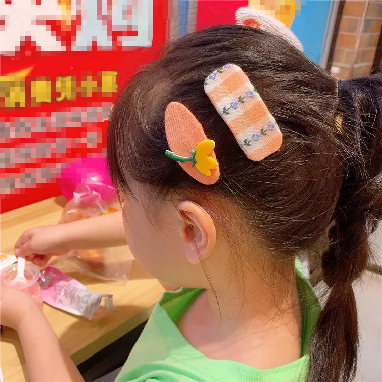 New Korean Sweet Girl Princess Plaid Fabric Hairpins Fashion Children`s Cute Flower Oval BB Clip Kids Hair Accessories