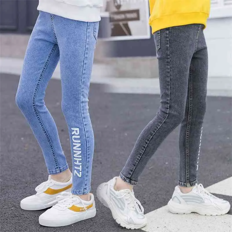 Fille Teenage Skinny Jeans Nouvelle Arrivée Enfants Classique Taille Haute Jeans Skinny Bleu Moyen Denim Pantalon Lettre Imprimer Bébé Pantalon 210317