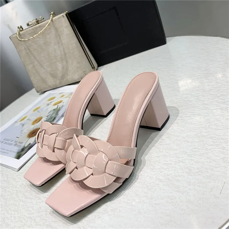 Designer Shoe High Heels Black Luxry Splikes Fashion Shoes Women Vintage Wedding Patent Leather Sandal WIth Box