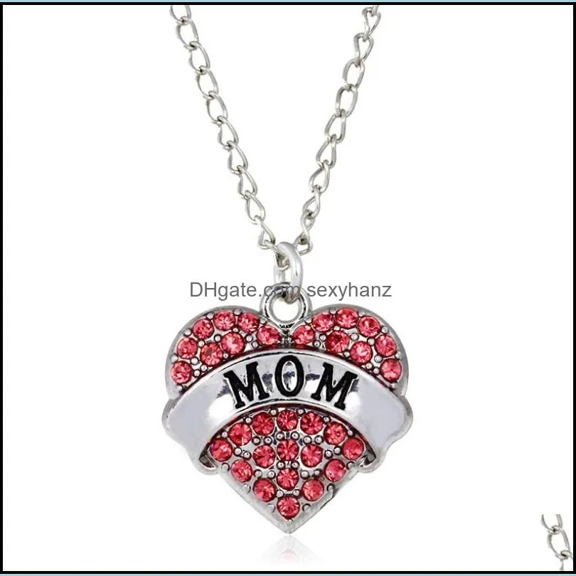 Diamond Peach Heart Pendant Necklace Mother`s Day New Year Gift Family Rhinestone Women`s Jewelry GWB12348