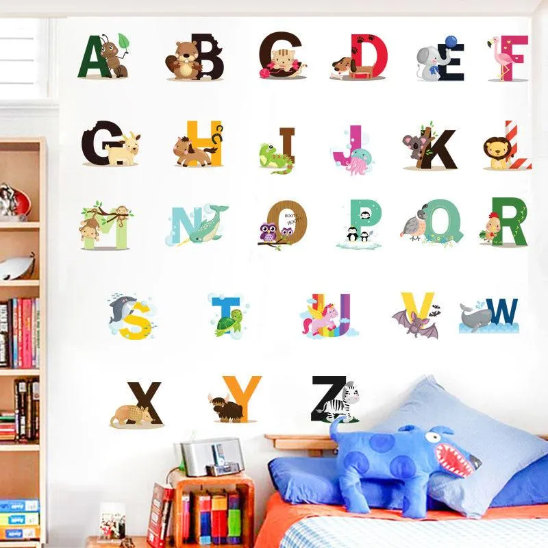 Adesivi murali Simpatici animali dei cartoni animati A-Z Alfabeto Decalcomanie artistiche Adesivo educativo per bambini PVC 26 Lettera inglese Nursery Kids Room Decor