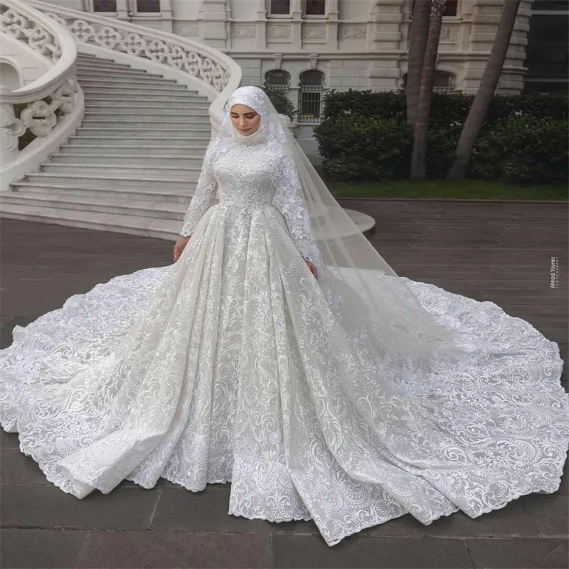 Lyx A Linje Bröllopsklänningar High Neck Långärmad Brudklänning Gorgeous Dubai Full Appliqued Lace Äktenskapsklänningar Robe de Mariée