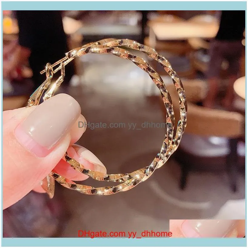 Fashion Gold Color Big Hoop Earrings Brincos Temperament Twist Circle For Women Jewelry Boucles D`oreill & Huggie