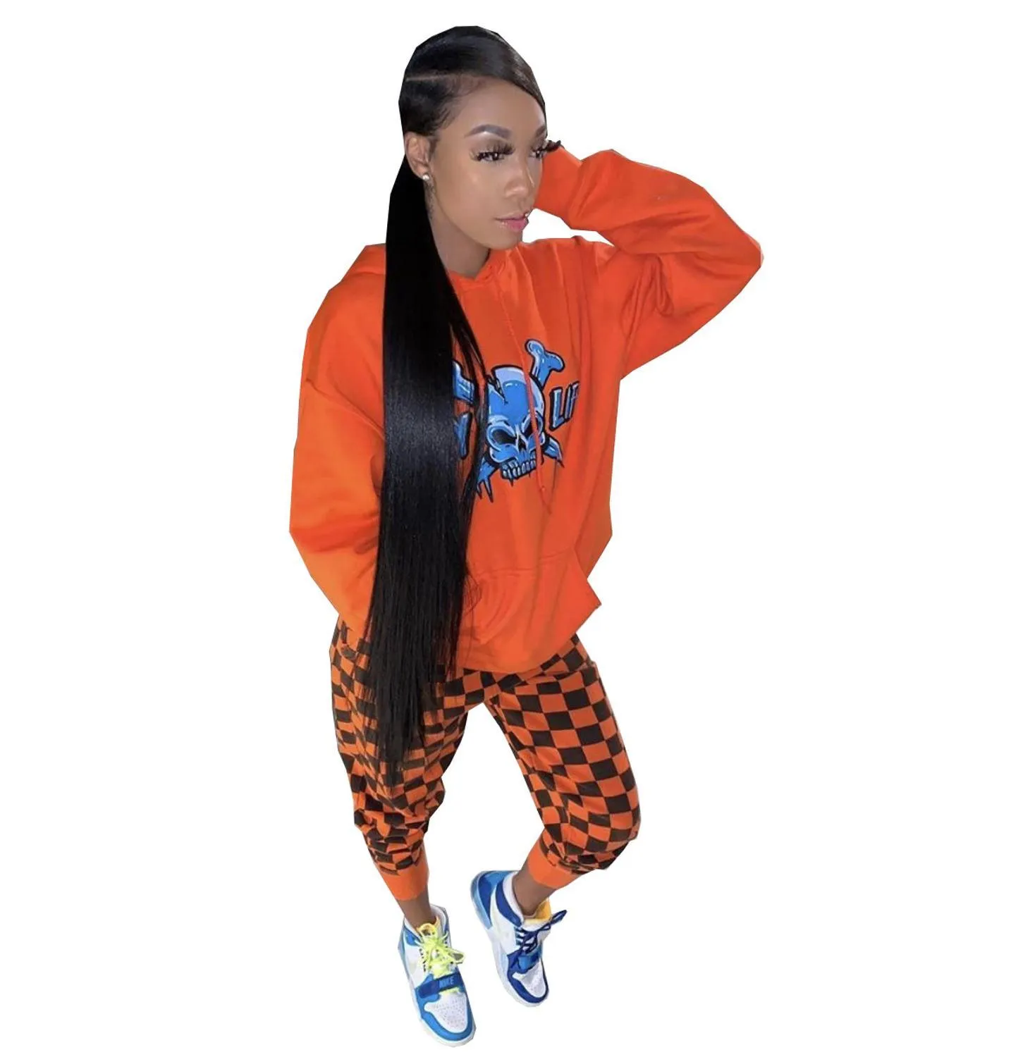 Baggy hoodie top outfit