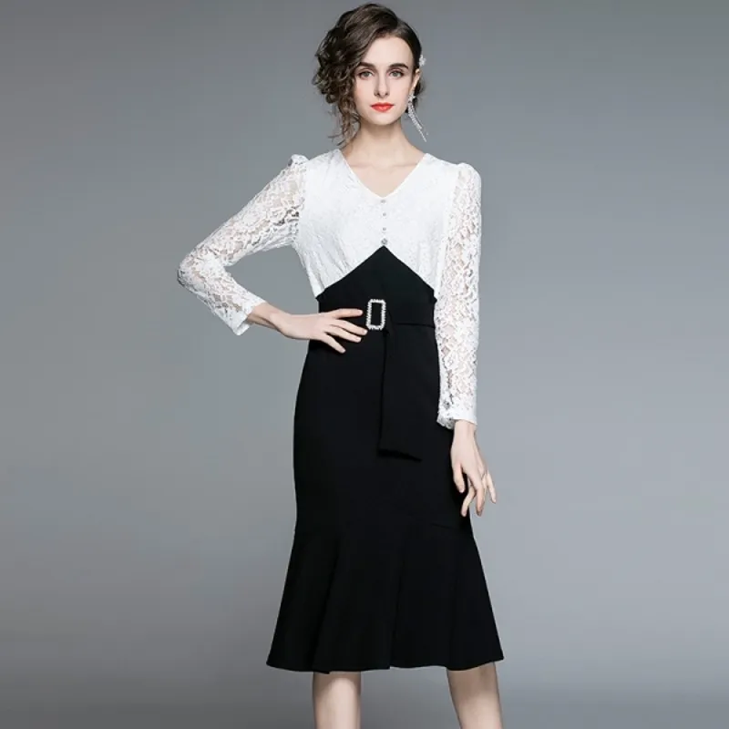 Vår sommar mode eleganta kvinnor långärmad v-hals spetsstygn ruffled fishtail klänning 210531