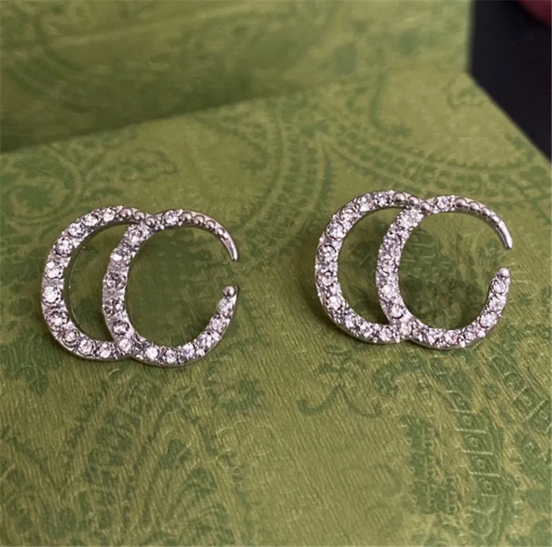 Designers stud kvinna diamantörhängen klassisk brev öron män örhängen silver smycken tillbehör högkvalitativa mode öron ringar