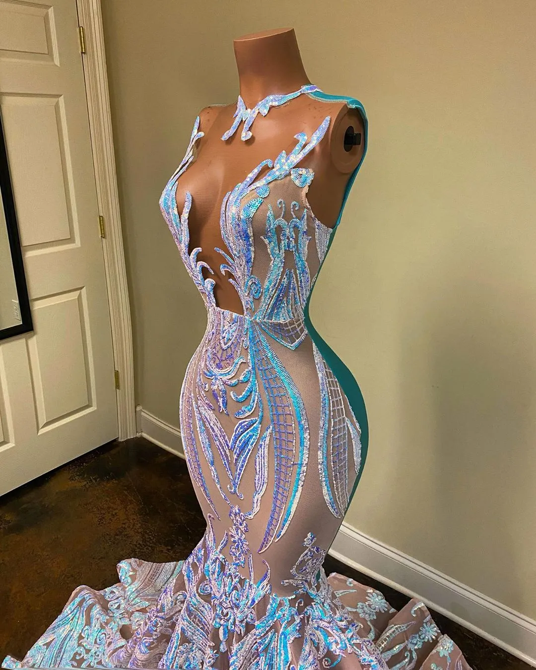 【M me eme】check long mermaid dress Sparkly Sequined Lace Mermaid Prom Dresses Illusion Deep V