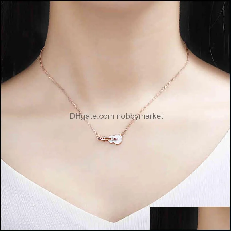 Japan and South Korea fashion sweet violin Necklace imitation Sterling Sier creative white shell guitar short strong clavicle chain