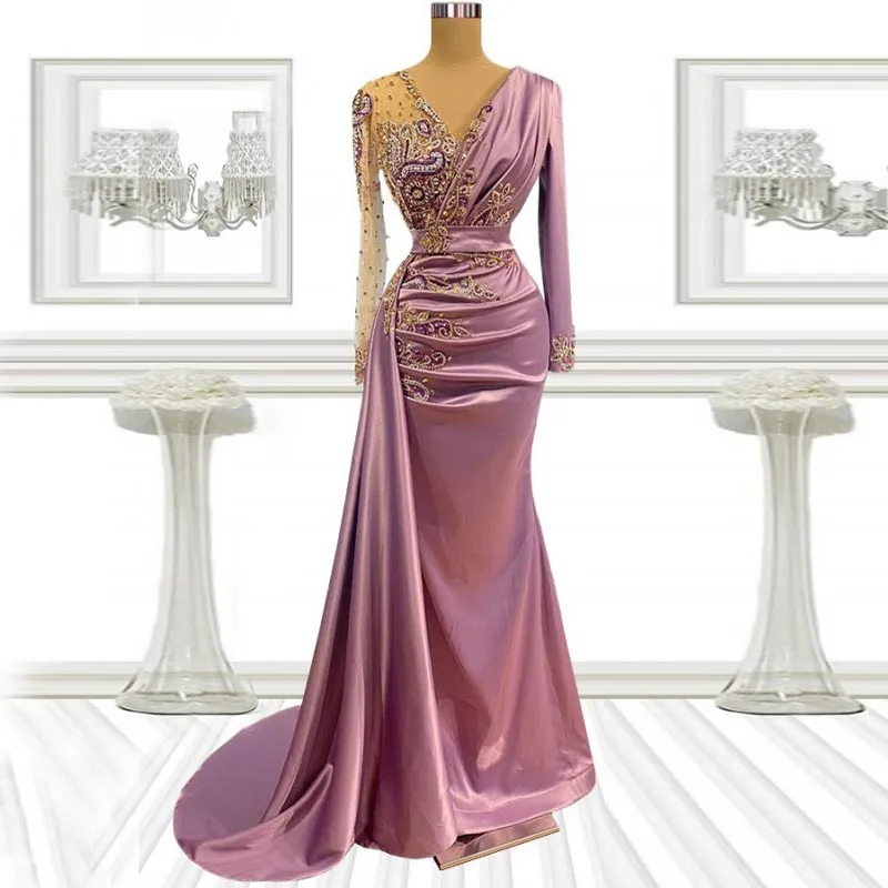 Różowa Syrenka Prom Dresses Zroszony Czarna Dziewczyna V Neck Afryki Długie Rękawy Suknie Wieczorowe Satin Sweep Pociąg Plus Size Formalna sukienka