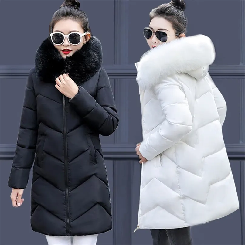 Mode Svart Vit Kvinnors Vinterjacka Plus Storlek 6XL 7XL Coat Kvinnor Avtagbar Big Fur Hooded Warm Long Parkas 210923