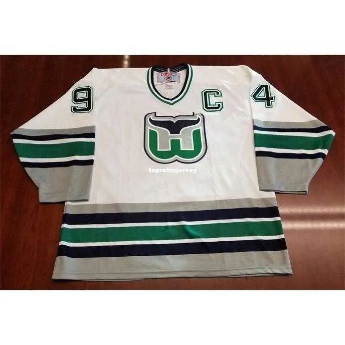 Benutzerdefinierte Brendan Shanahan Großhandel Vintage Hartford Whalers CCM Günstige Hockey Jersey Weiß Herren Retro Trikots