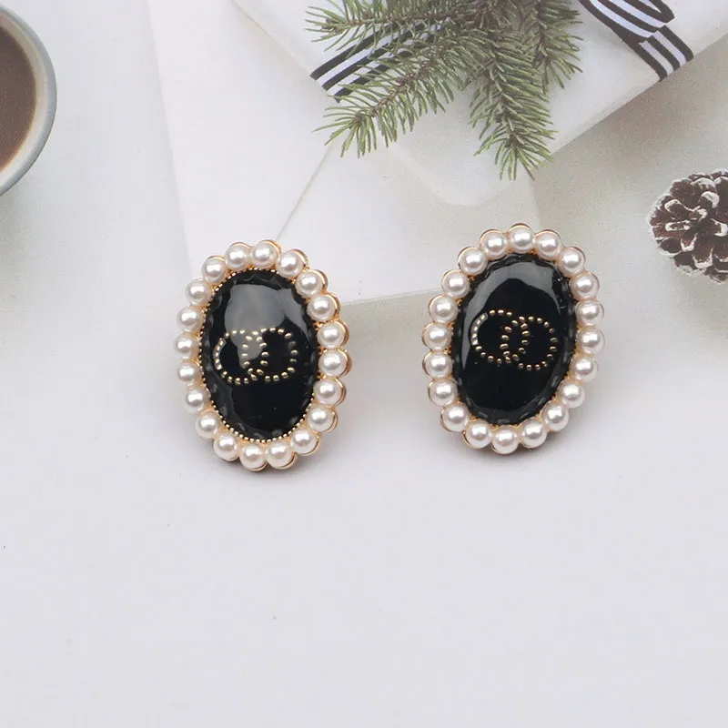 6 colori placcati oro 18 carati designer di marca di lusso lettere clip con perno catena geometrica donne famose nappa strass di cristallo orecchino di perla festa di nozze gioielli