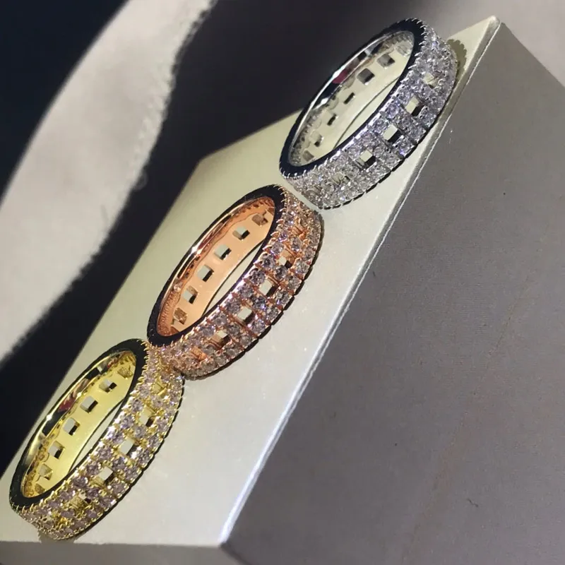 Retro Multilayer Glänsande icke-allergiframkallande Gyllene Silver Rose Gold Fashion Hollow Diamond Ring Smycken