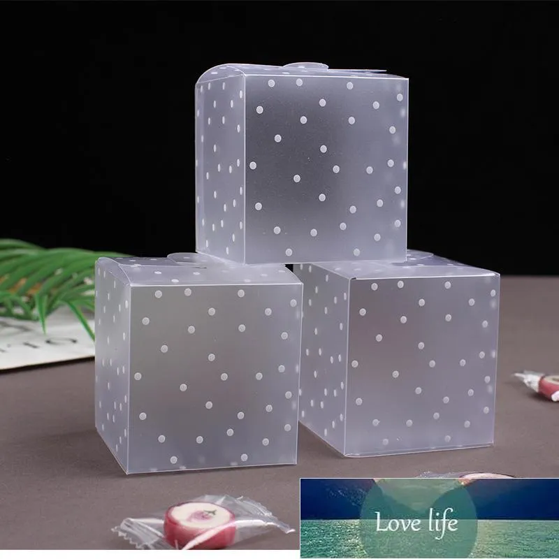 6 * 6 * 6cm frostat genomskinlig polka dots pvc godis box bröllop favoriserar julparty kube presentförpackningar sötsaker godis tårta presentväskor fabrikspris expert design kvalitet