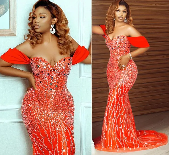 2022 Plus Size Arabski ASO EBI Red Mermaid Sparkly Prom Dresses Zroszony Kryształy Wieczorne Formalne Party Druga Recepcja Urodziny Suknie Zaręczynowe Sukienka ZJ533