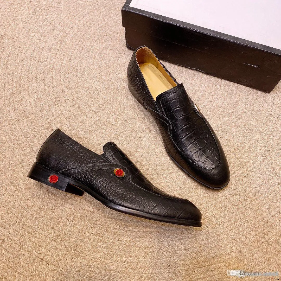 L5 Höst Stilig män Loafers Black Brown Äkta Läder Print Handmålade Monk Strap Mäns Klänning Skor Bröllopsfest 33