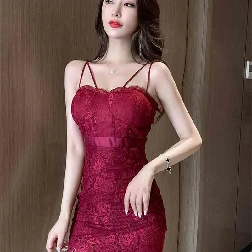 Gece kulübü kadın tarzı, ince fit, dantel sapan ile derin v, kalça sarılmış seksi elbise cn (menşei) polyester 210416