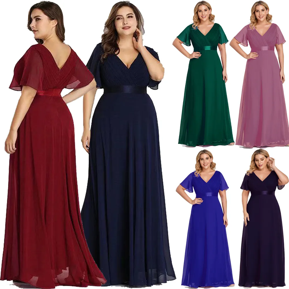 Plus Size Chiffon Uma linha de dama de honra vestidos de comprimento de piso comprido V Neck Simple Boho Jardim Maid of Honor Vestidos Mulheres Formal Vestido de Noite para festas de casamento CL0035