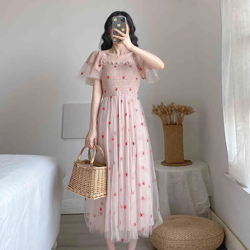 Summer Five-Pointed Star Embroidery Pink Mesh Vestidos Ladies Elasticity Bust Square Collar Flare Sleeve Offive Party Dress 210514