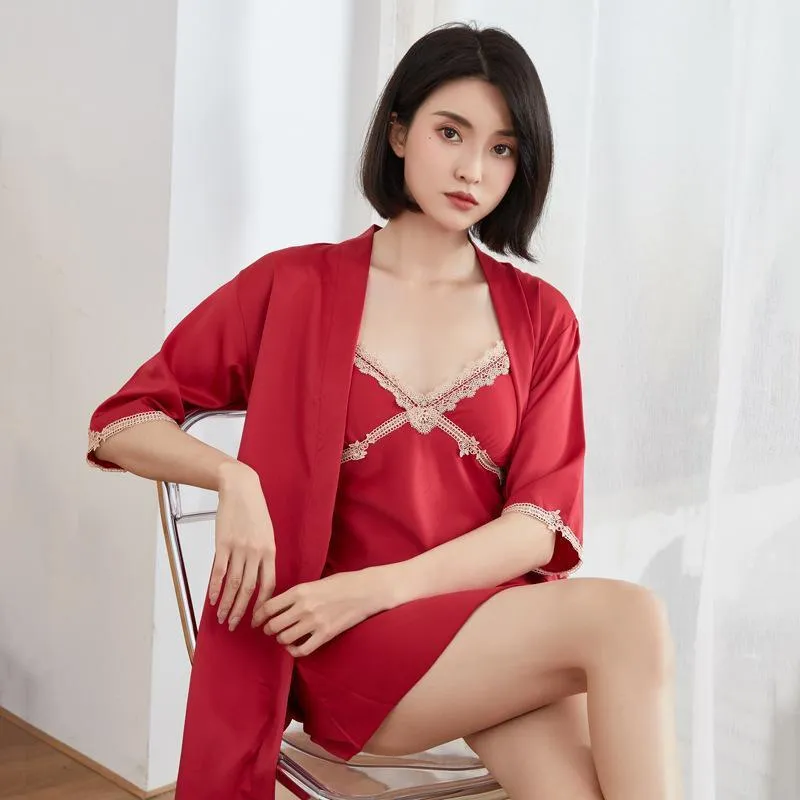 Mulheres Sleepwear Wedding Kimono Robe Vestido Terno com Laço Nupcónia Bathrobesuspender Nightgown Pads Sexy Lingerie Cetim Nightwear