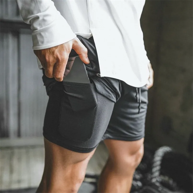 Mens Secure Pocket Shorts 2-Layers Workout Fitness Elastisk midja Kort Snabbtorkande andningsbar 2 i 1 Joggers Shorts 210721