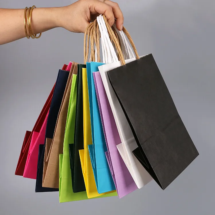 Sacos de compras Kraft papel multifuncional de alta qualidade macio saco colorido com alças Festival Presente Embalagem 21x15x8cm DH8567